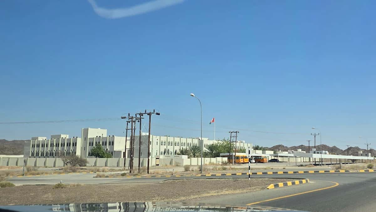 Jayfar Bin Al Julanda School - Bahla, Ad Dakhiliyah - School in Oman