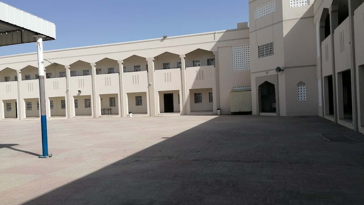 Abdullah Bin Zaid School - Ibra, Ash Sharqiyah North - School in Oman
