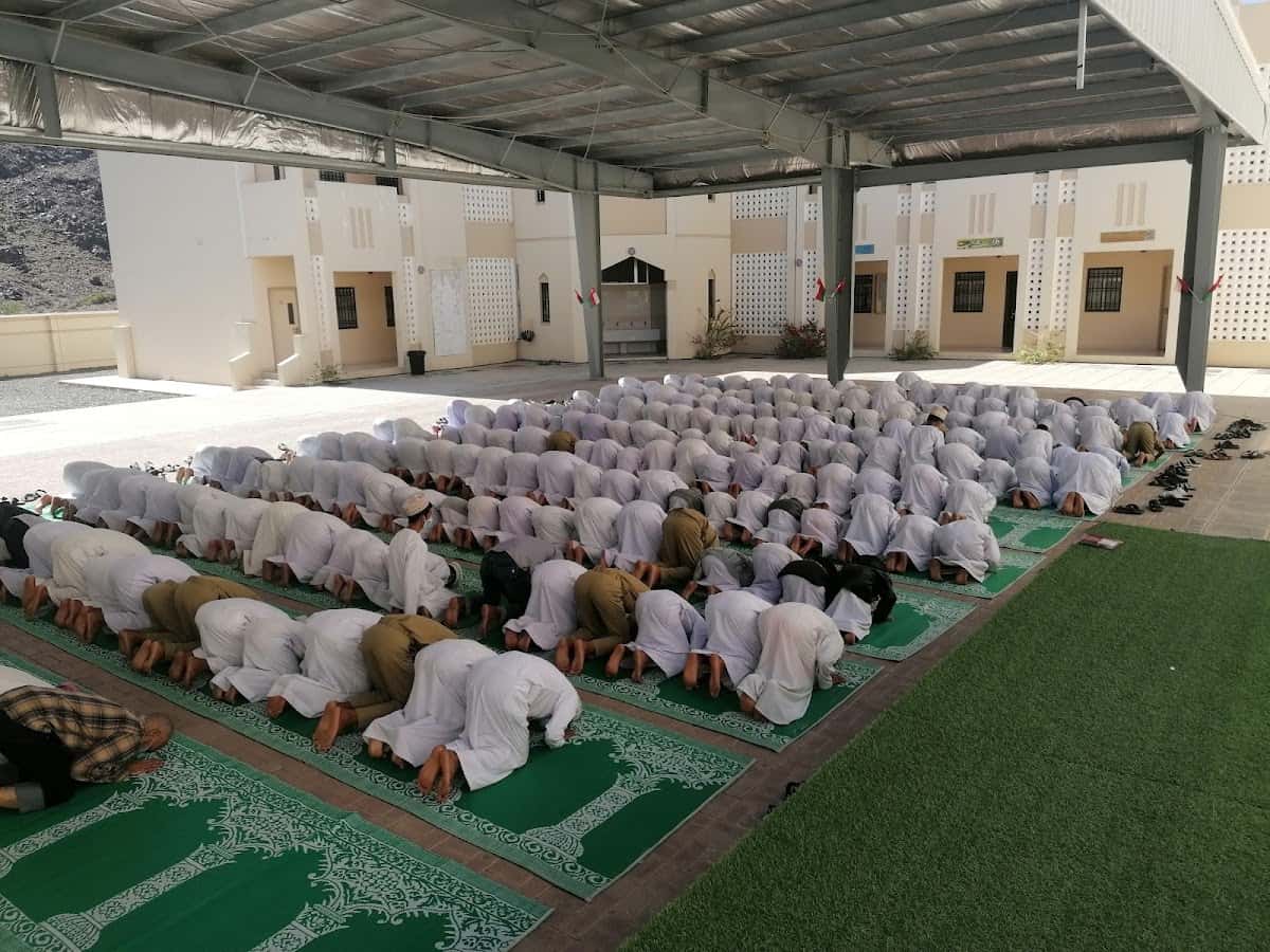 AL-Sheikh Saif Bin Hamad Al-Aghbari School - Dama Wa At Taiyin, Ash Sharqiyah North - School in Oman