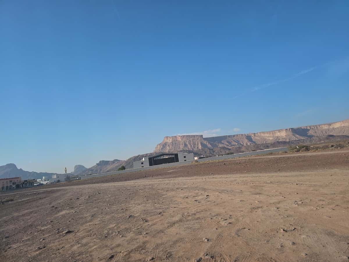 Megzi School - Ibri, Al Dhahirah - School in Oman