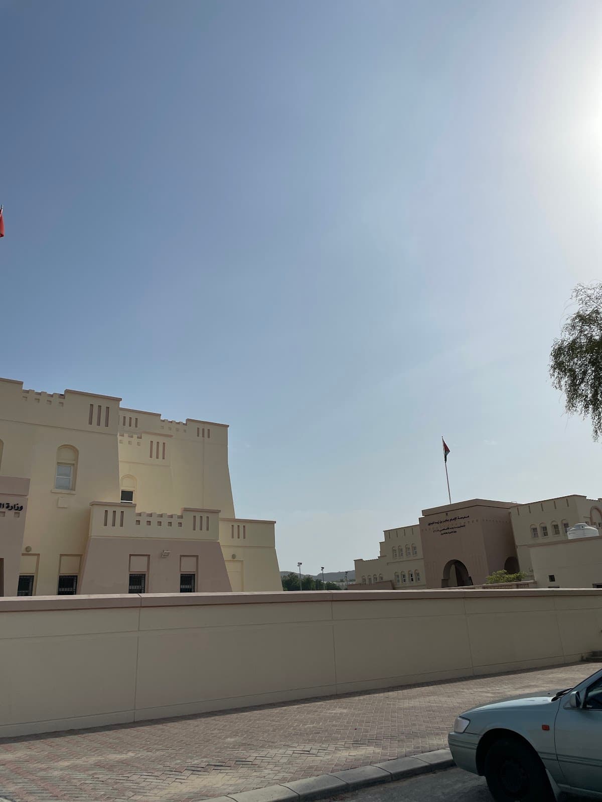 Alemmam Jaber Bin Zayd School - Photo 1 of 2