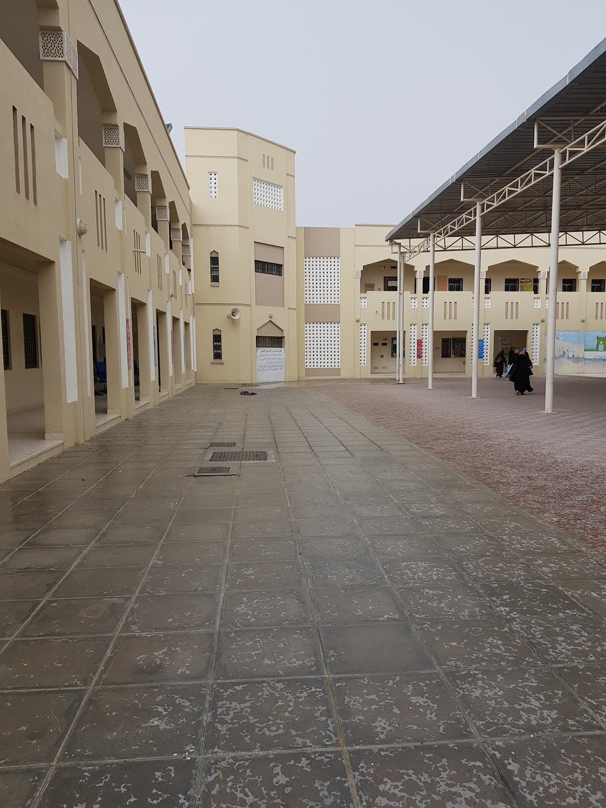 Al-Shifaa Bint Auf School - Photo 1 of 3