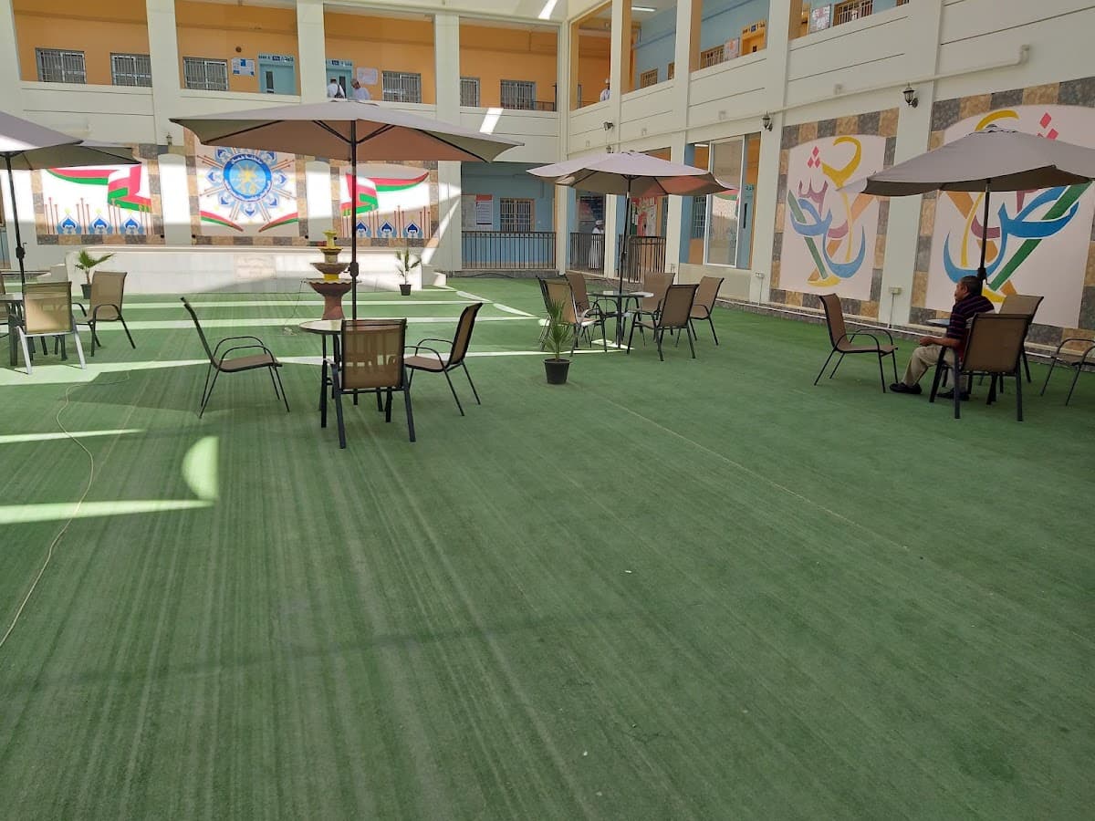 Al-Muthana Bin Hareetha For Primary Education - School Building