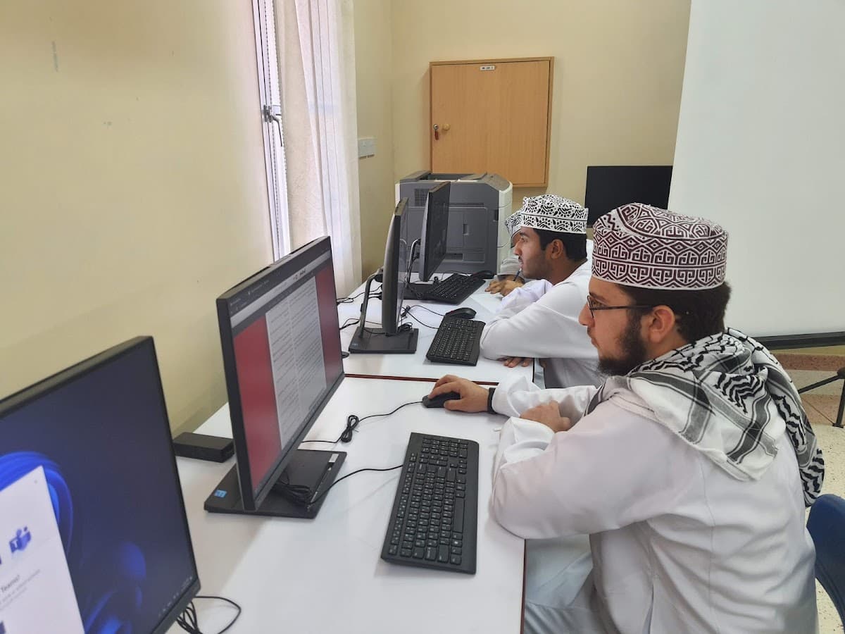 Abu Tammam School - Photo 2 of 3