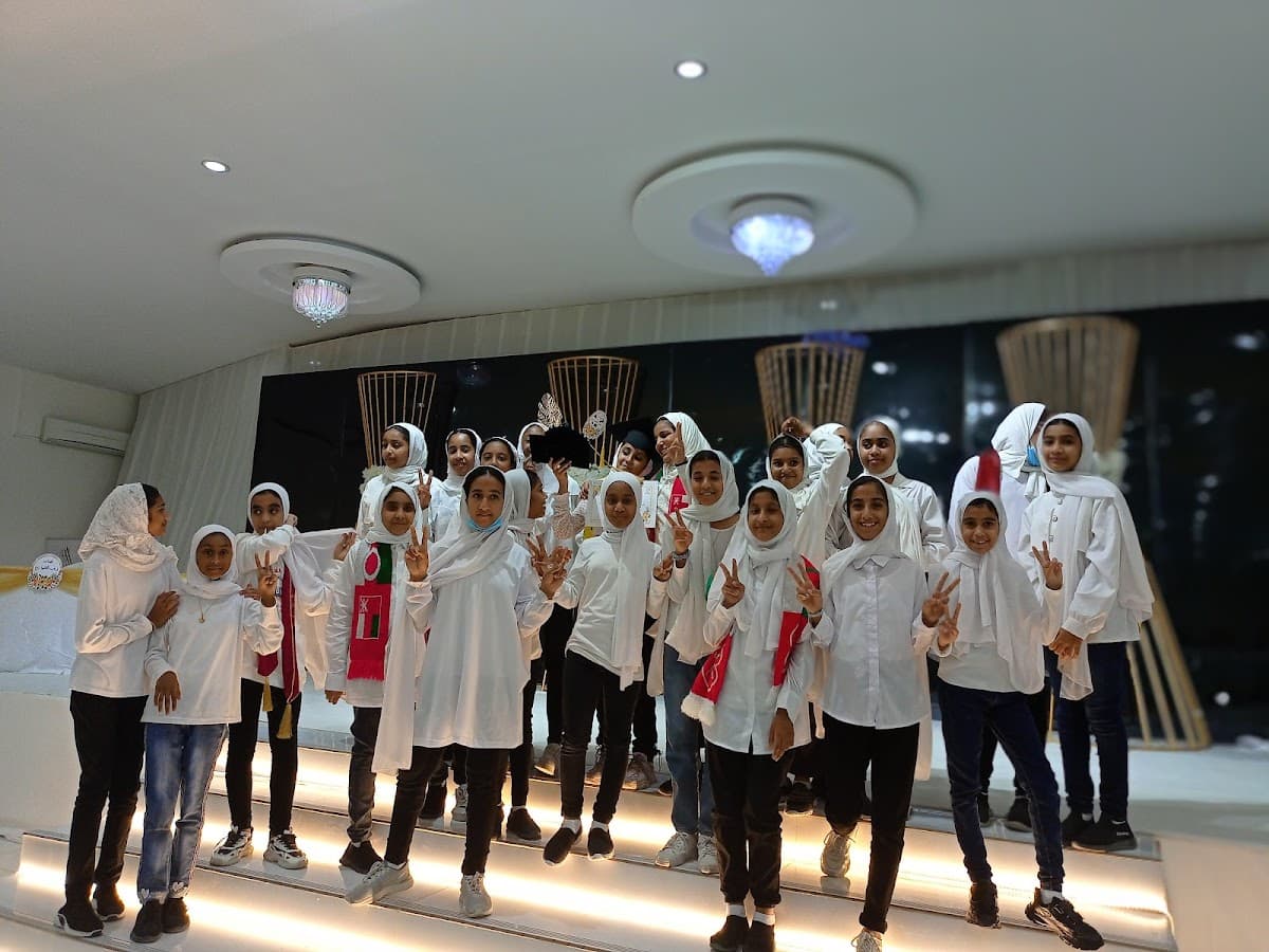 Zaynab AL-Thaqafiya School - Photo 2 of 2