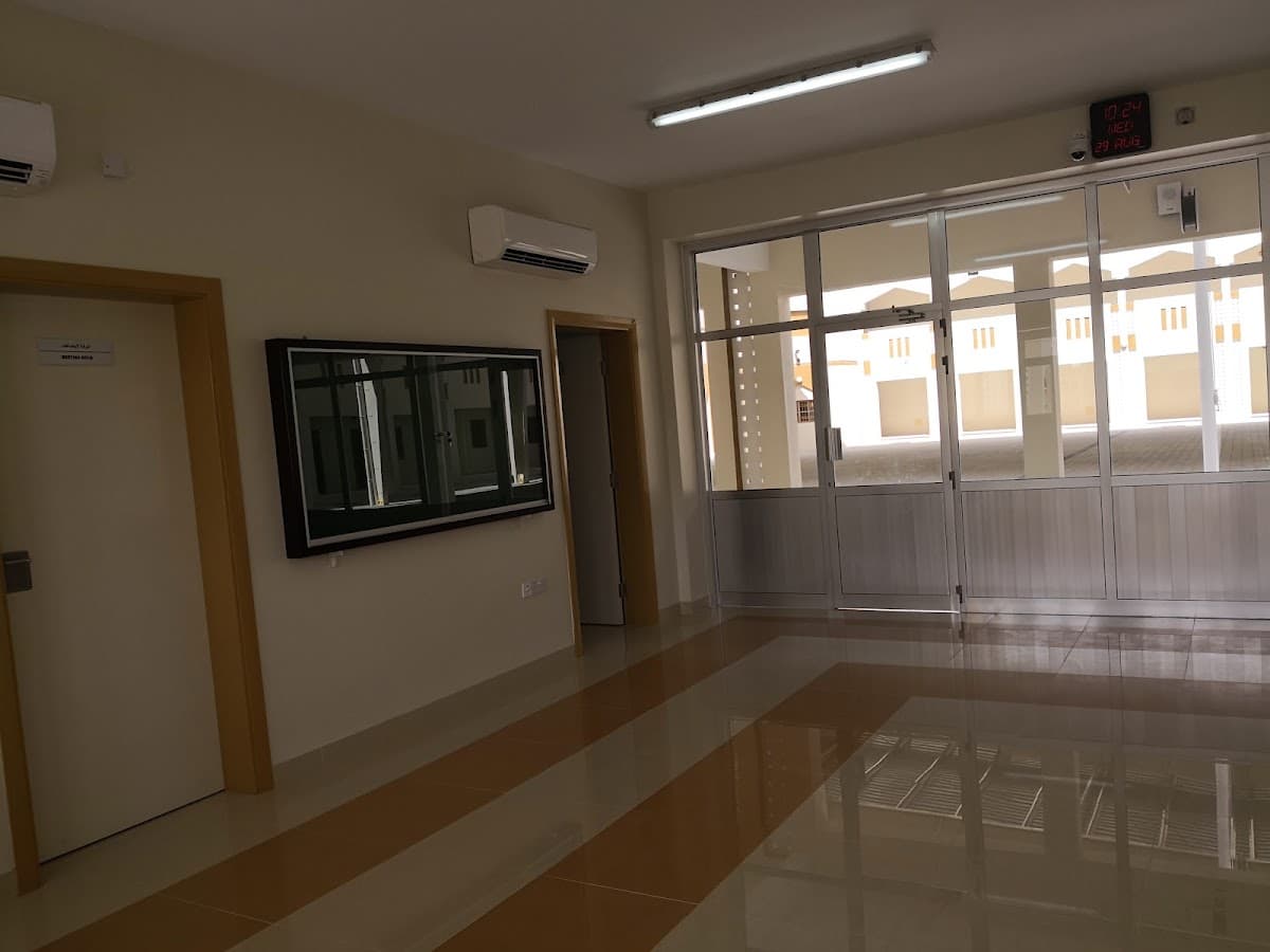Shail Bin Amro Al-Amri School - Photo 3 of 3