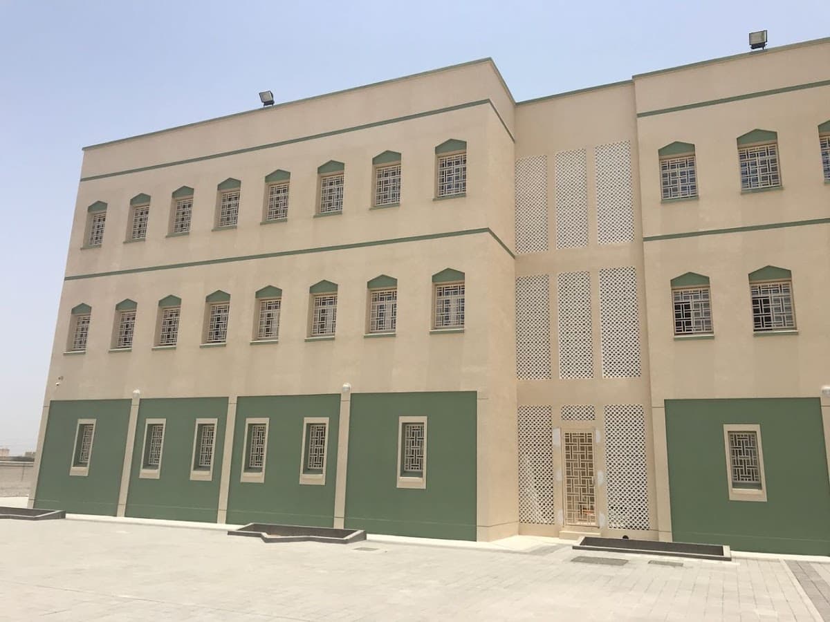 Shomooa Alwatan School - School Building