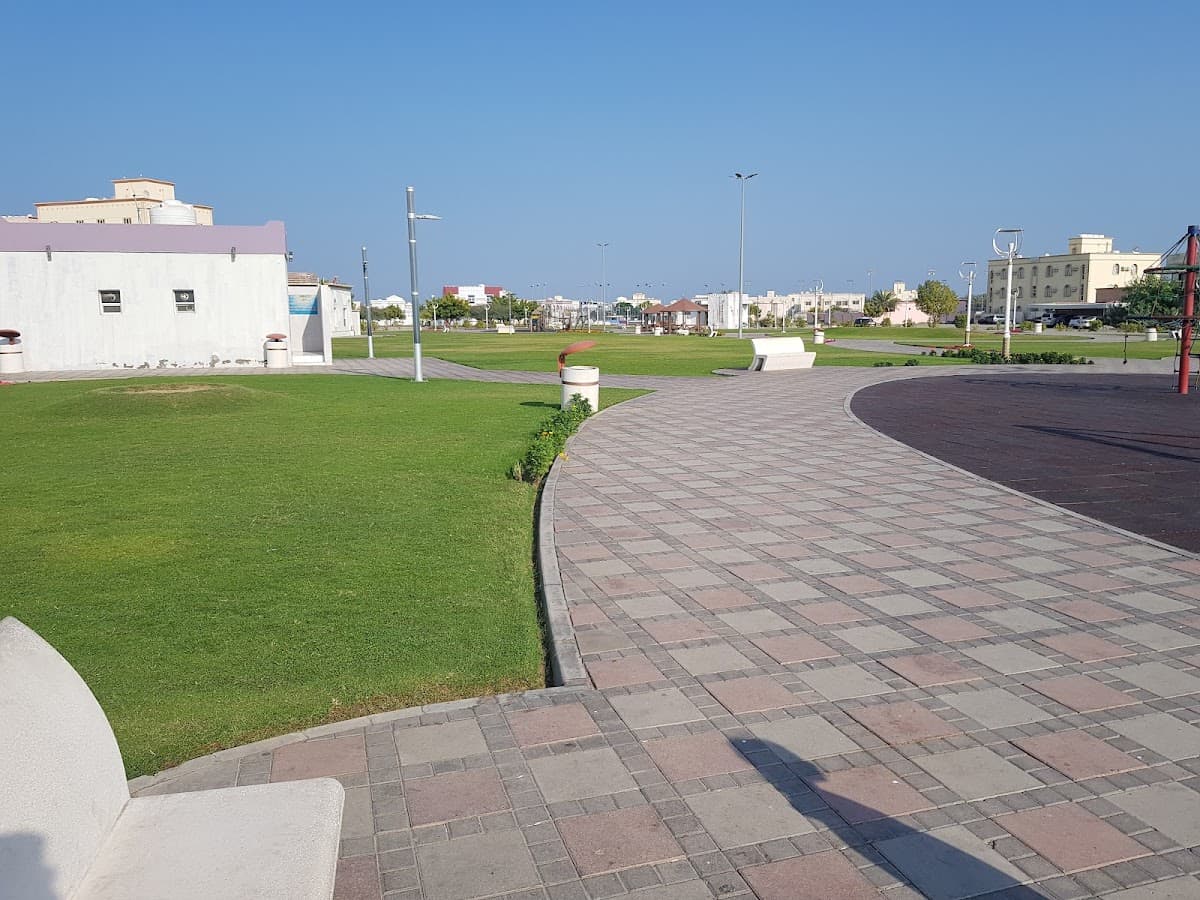 Al Ensaf - Photo 2 of 3