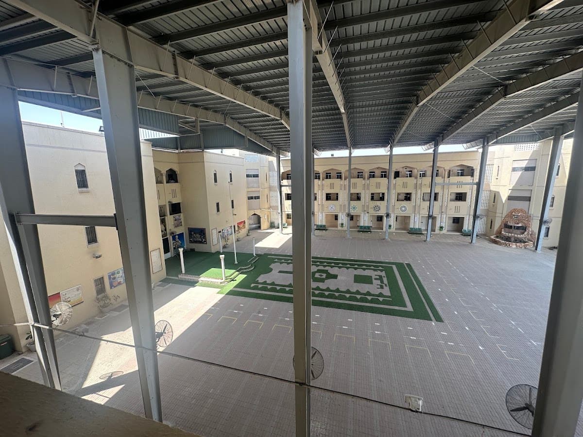 Yaarob Bin Blarab - Photo 4 of 3