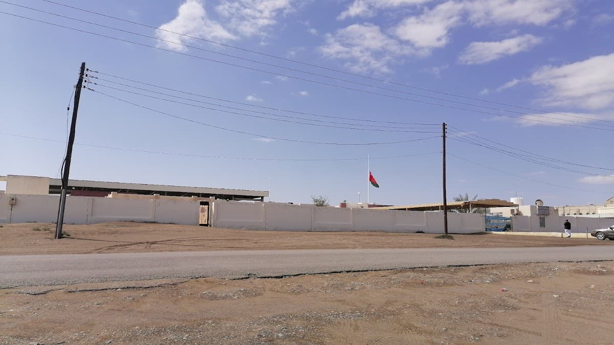 Abdualrhman Bin Owf School - Saham, Al Batinah North - School in Oman