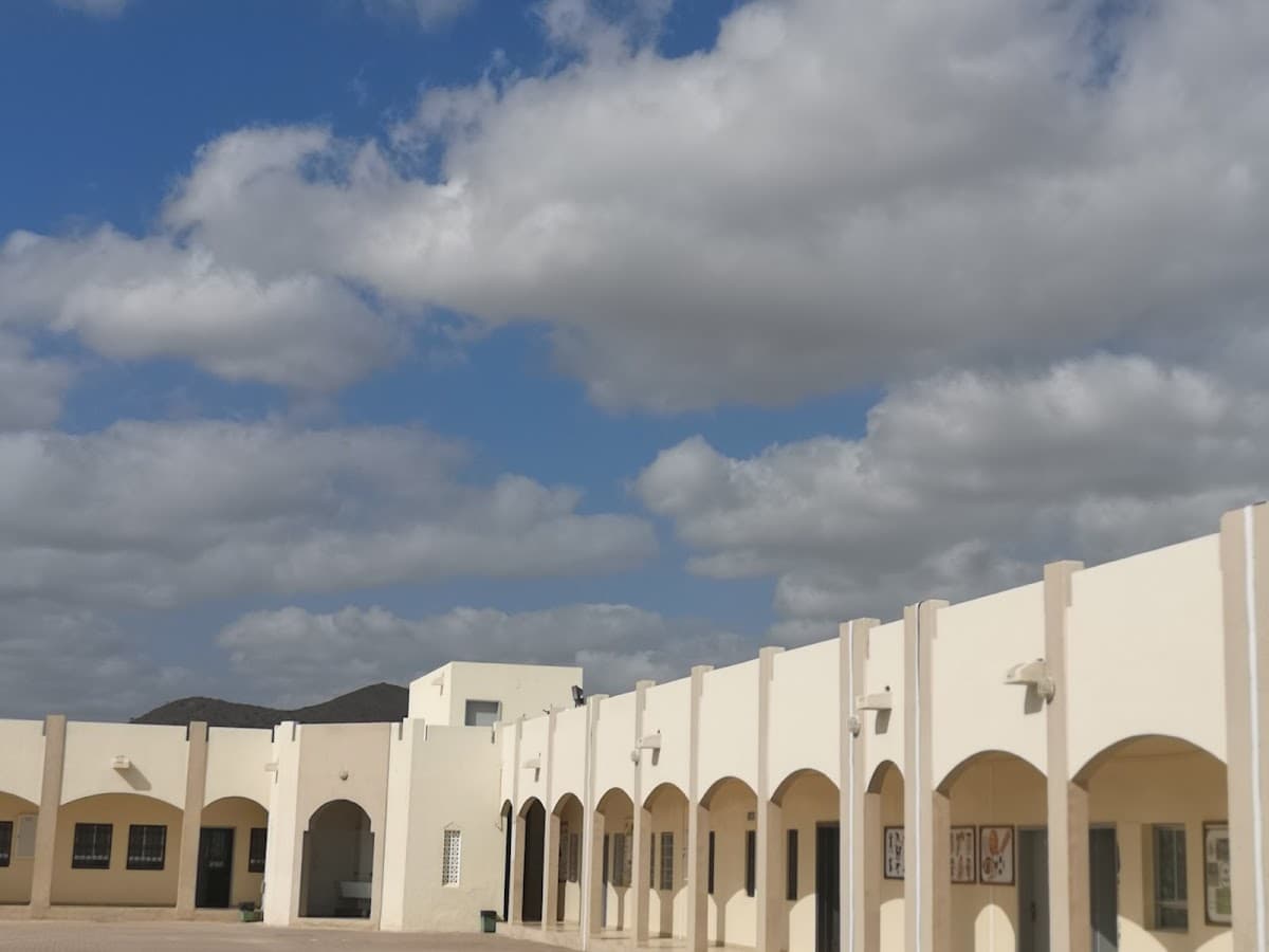 Doqal School - Photo 2 of 3