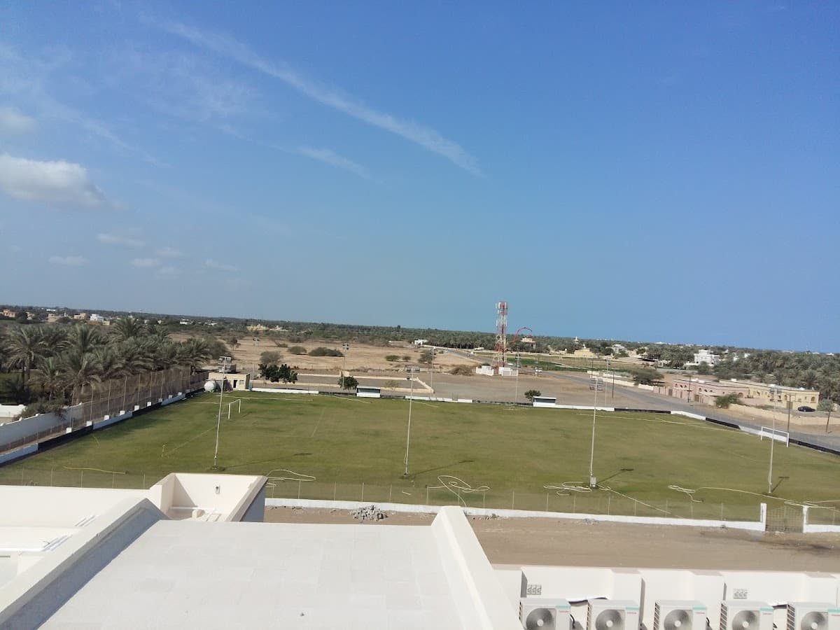 Um Al DARDA School - Photo 1 of 3