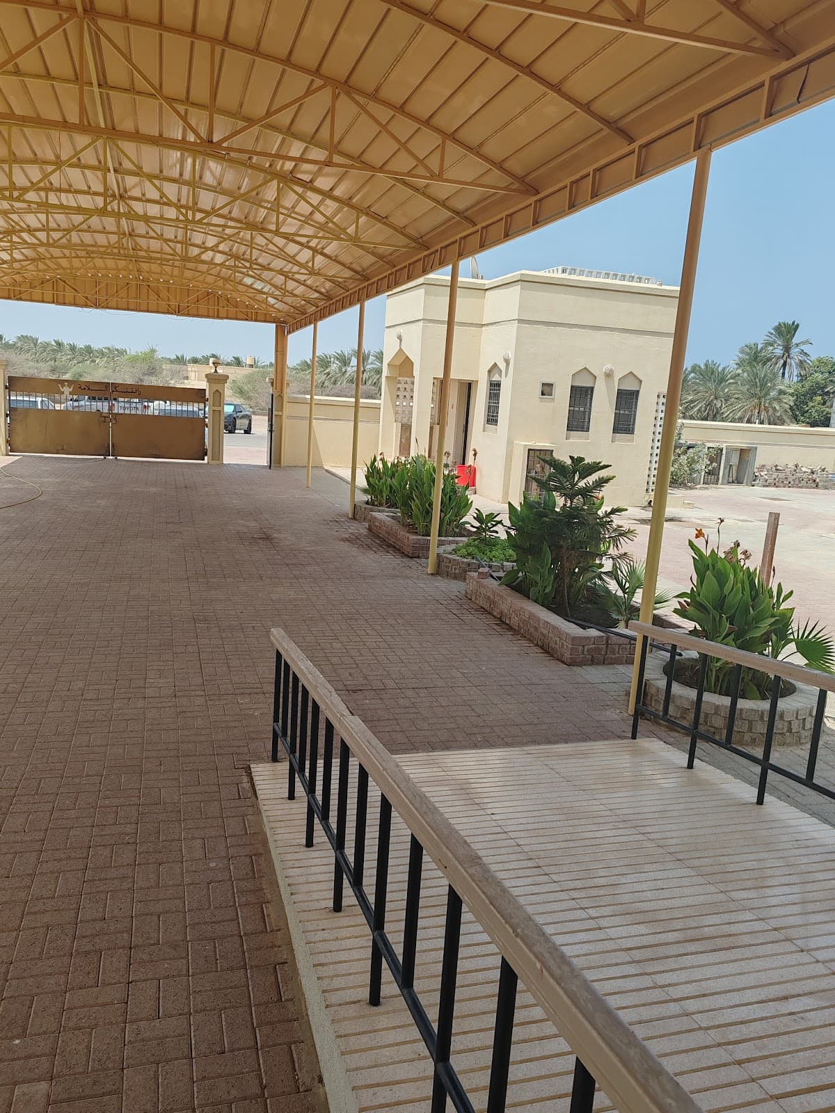 Alemam Abdullah Bin Yahya Alkindi School - Al Khaburah, Al Batinah North - School in Oman