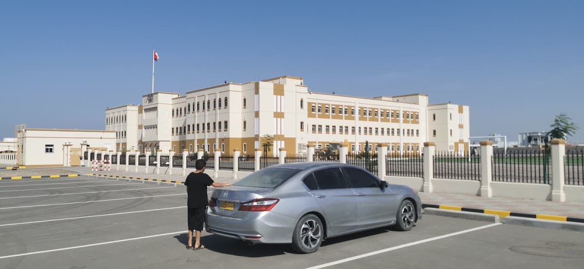 Husoon Al-ez School - Photo 1 of 3