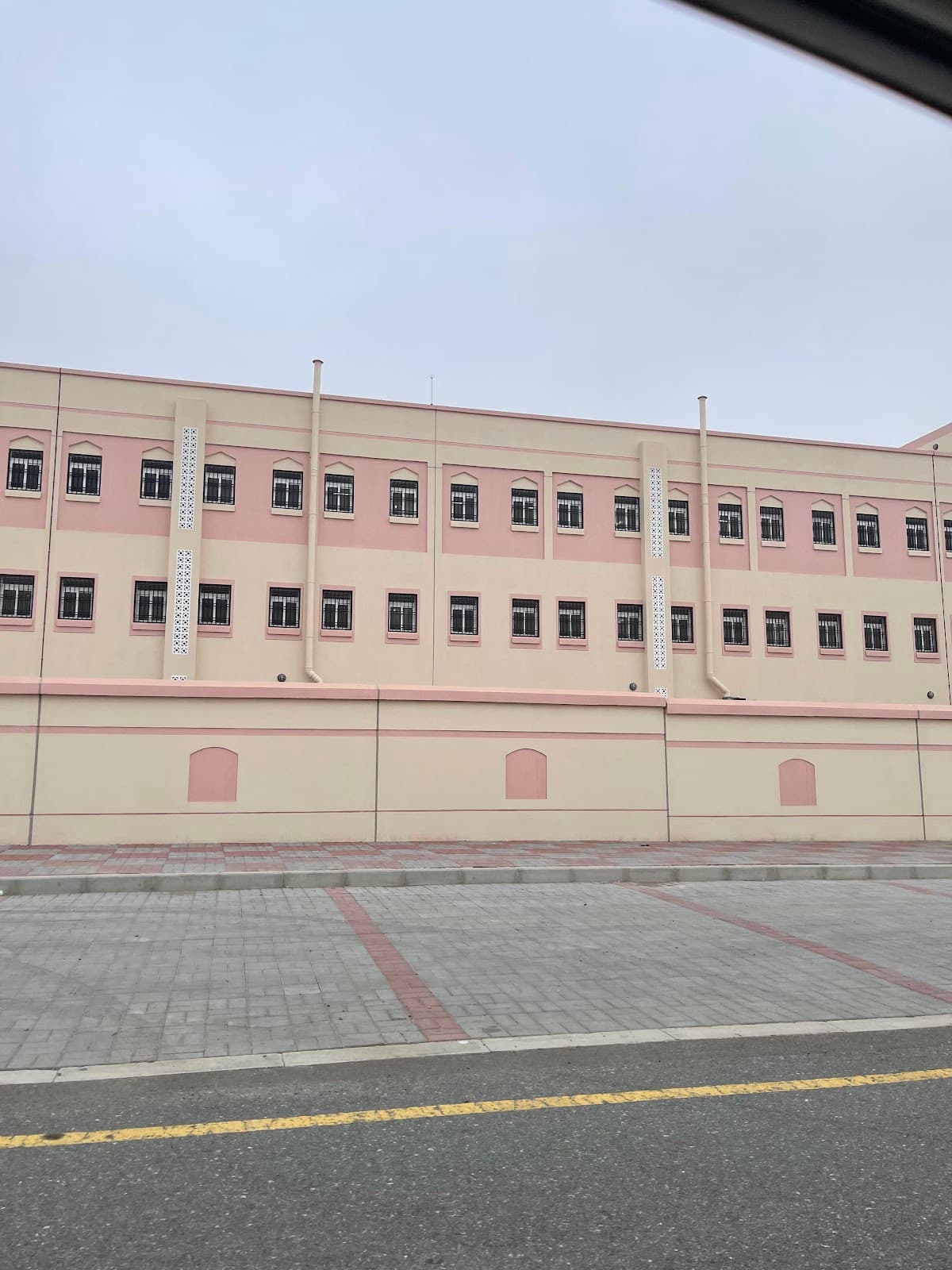 Reyadh Al-Azhar School - Photo 2 of 3