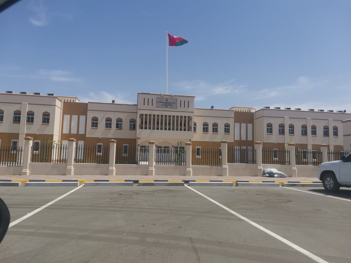 Al-Roken Al-Yamani for Primary Education - Photo 3 of 3