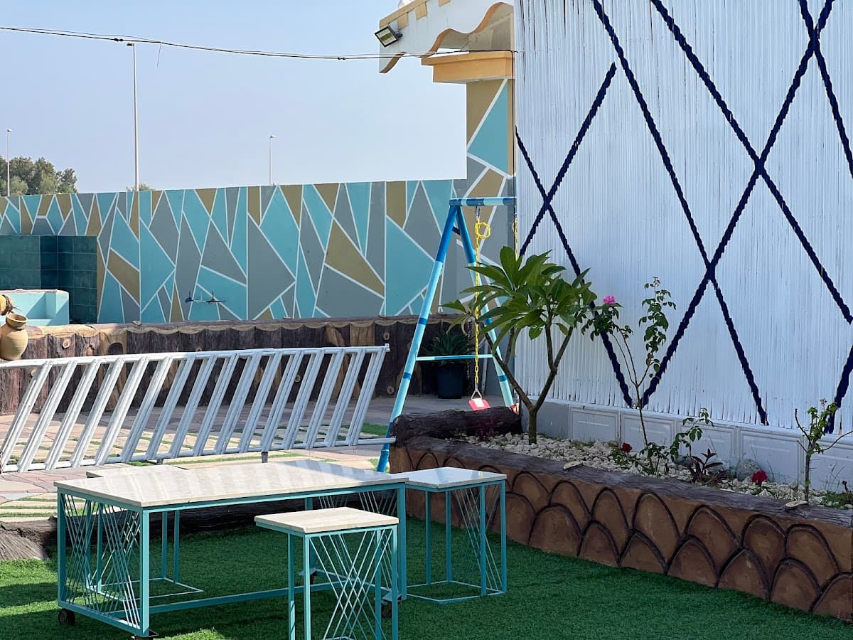 A'Sawadi School - Photo 2 of 3