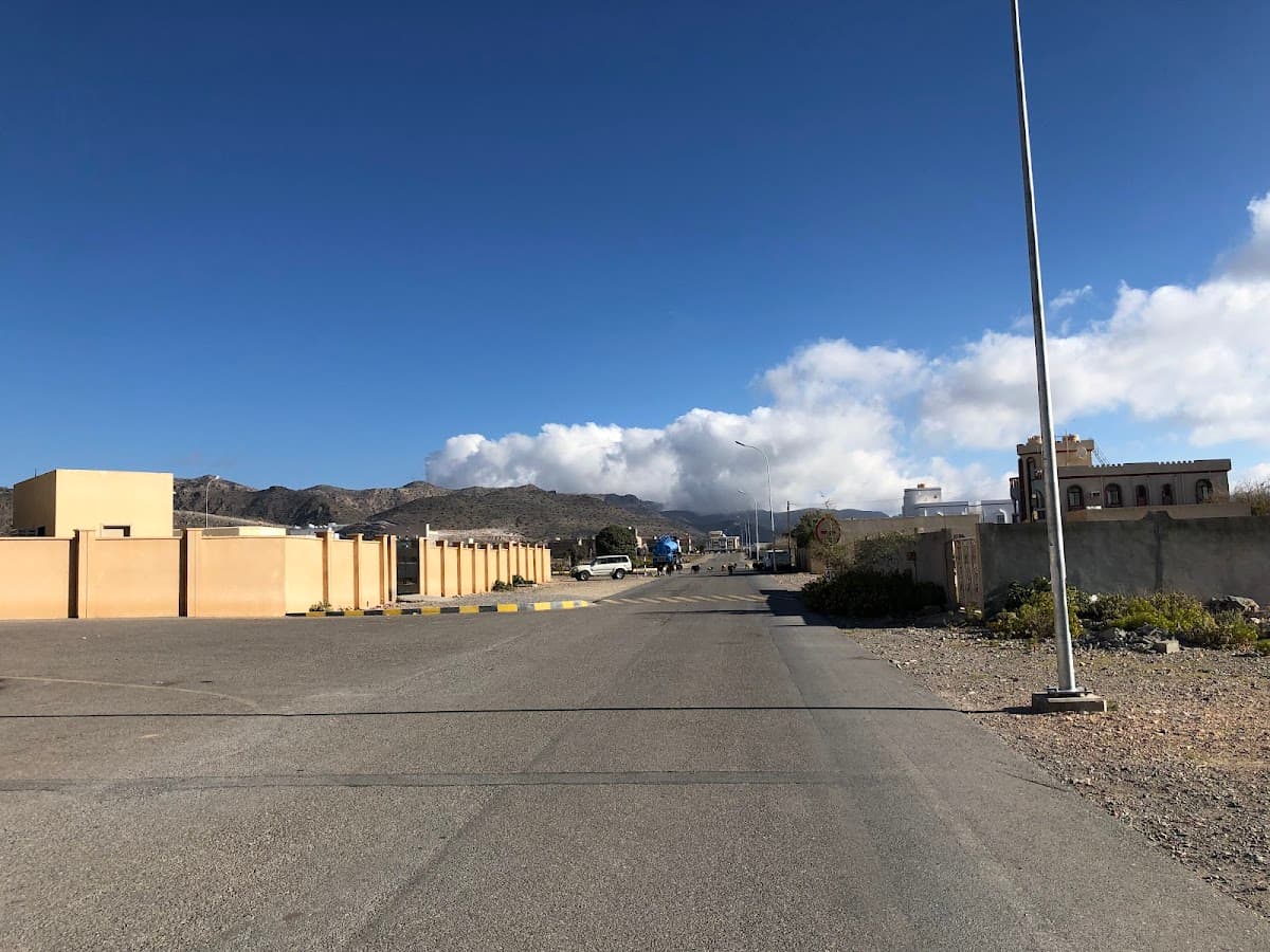 Robooa Al Jabal School - Photo 2 of 3