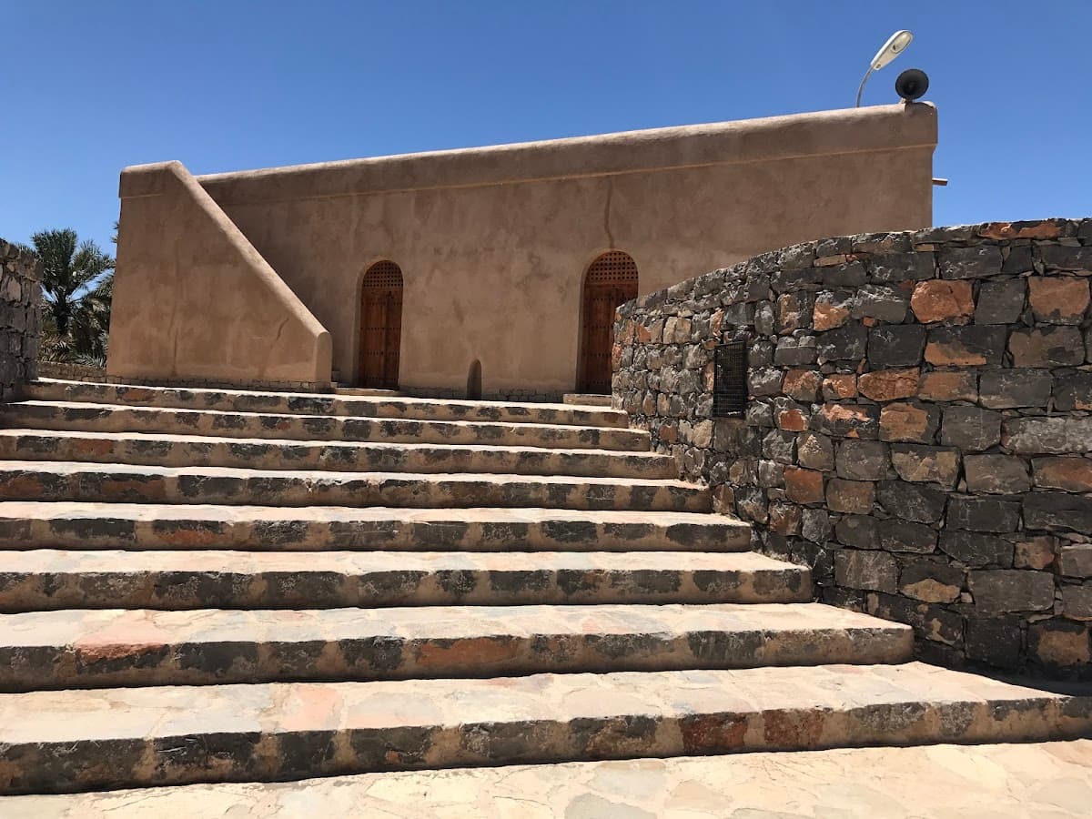 Abi Saeid Al-Kadami School - Photo 1 of 3