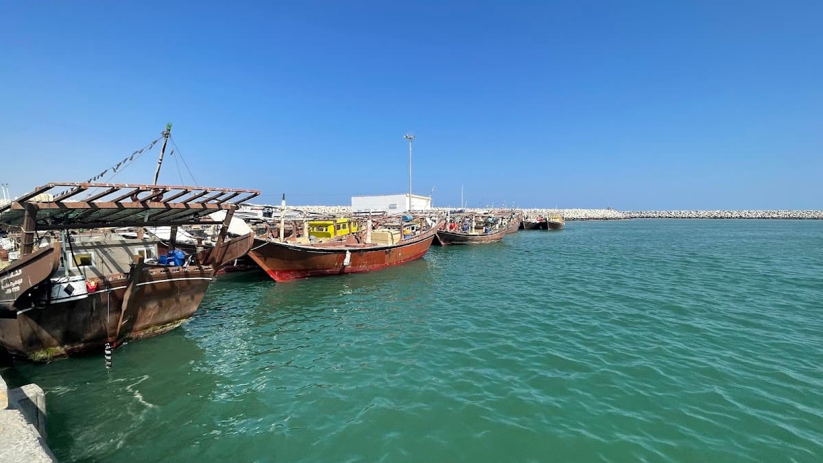 AL Ashkharah For Girls School - Photo 2 of 3