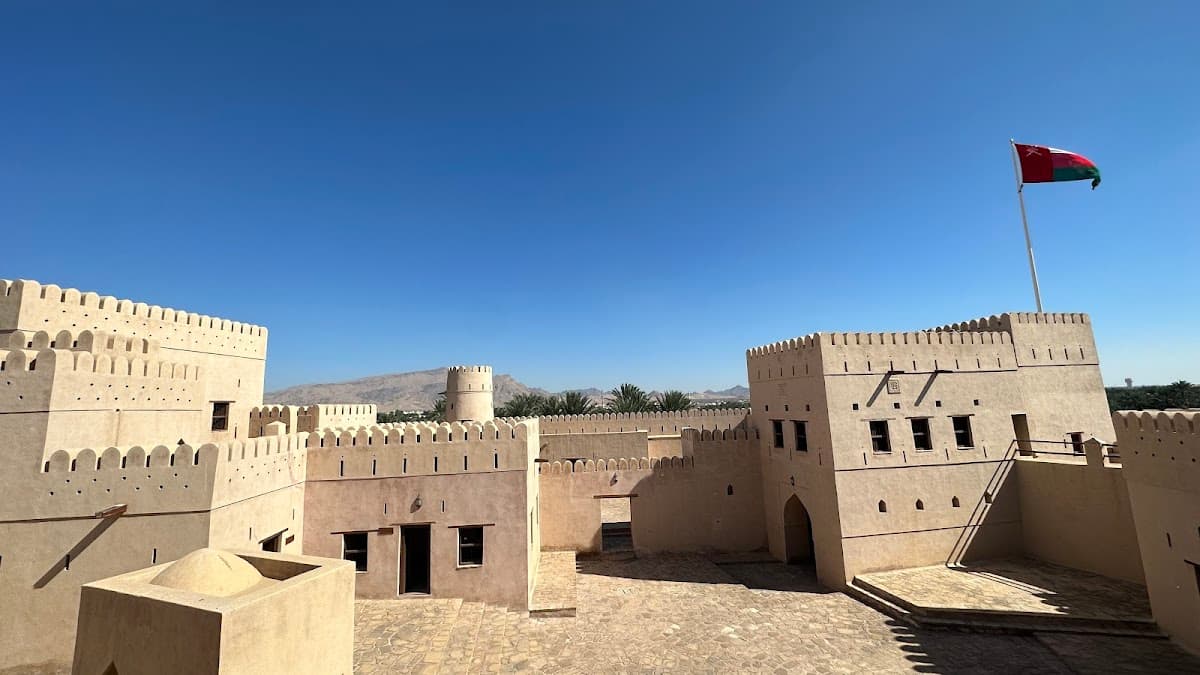 Bilad Bani Bu Hassan School - Jalan Bani Bu Hassan, Ash Sharqiyah South - School in Oman