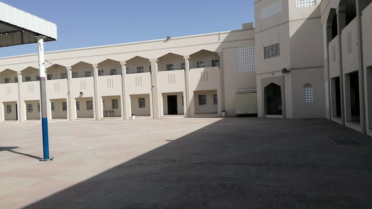 Abdullah Bin Zaid School - Ibra, Ash Sharqiyah North - School in Oman