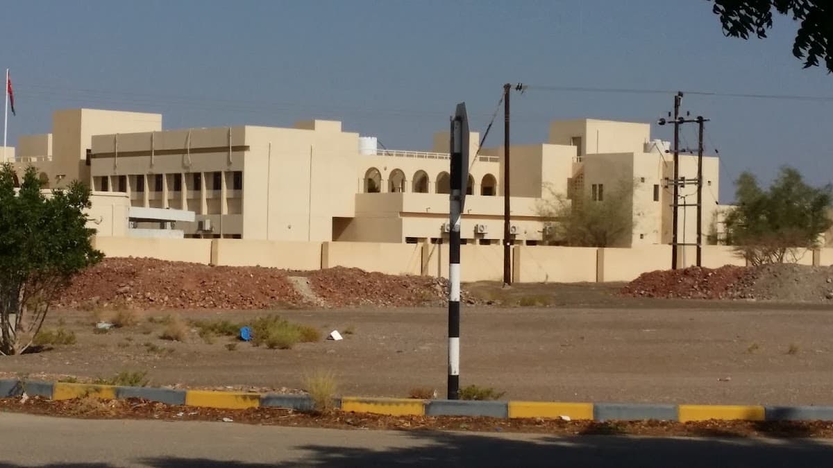 Al M School - Al Mudhaibi, Ash Sharqiyah North - School in Oman