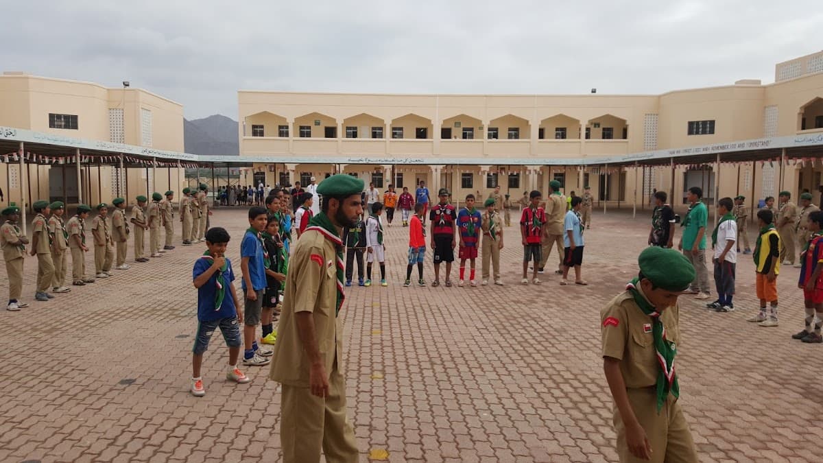 AL-Hawari Bin Mohammed AL Azdi For Primary Educatin - School Building