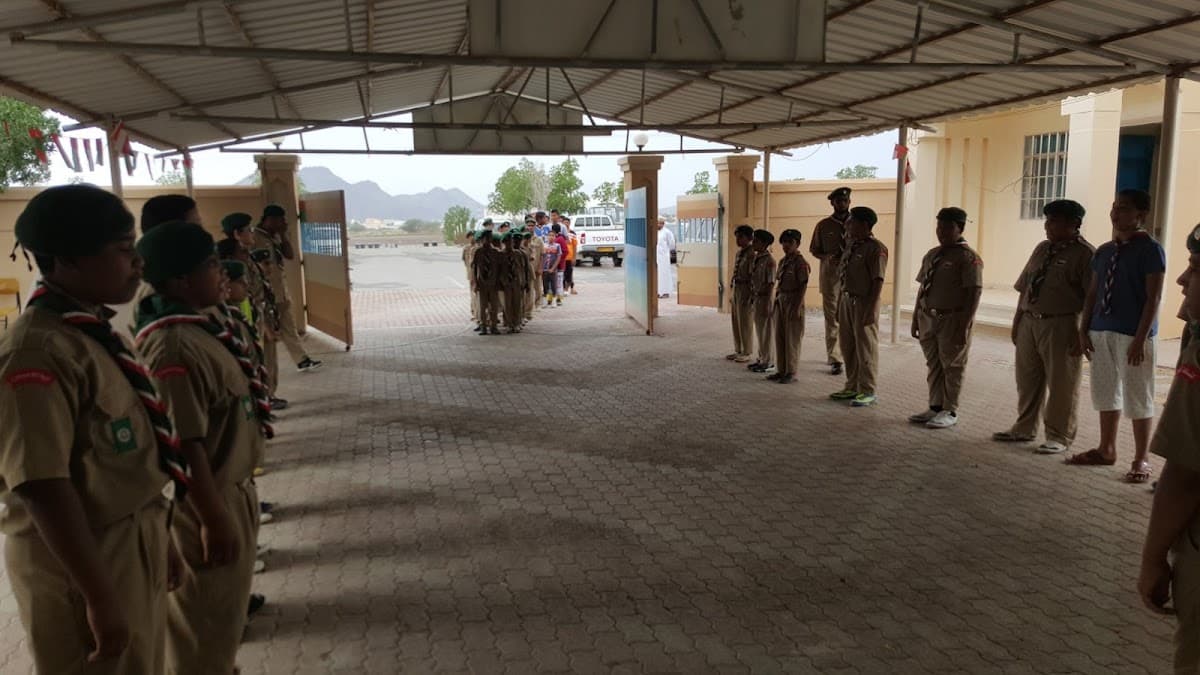 AL-Hawari Bin Mohammed AL Azdi School - Photo 1 of 3