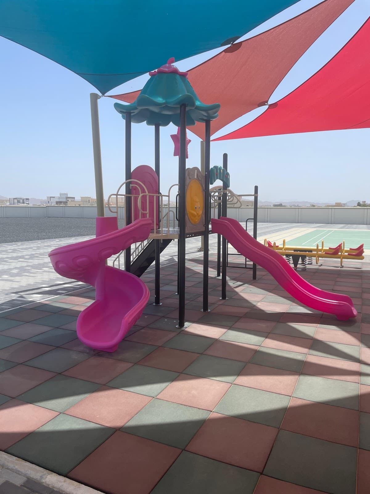 Ardh Aljawa for Basic Education - Photo 2 of 3