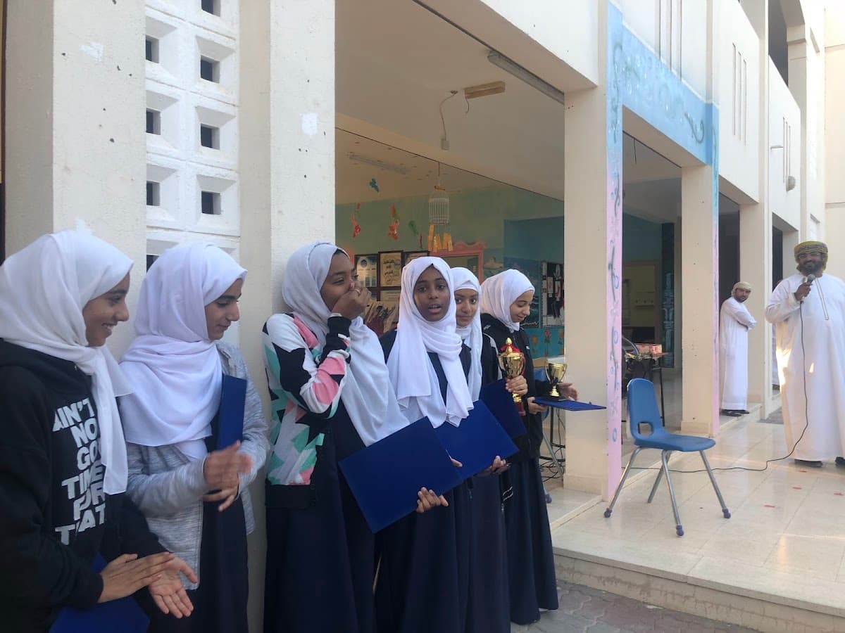 (Roudh Oman For Basic Education Grades(1-12 - Photo 2 of 3