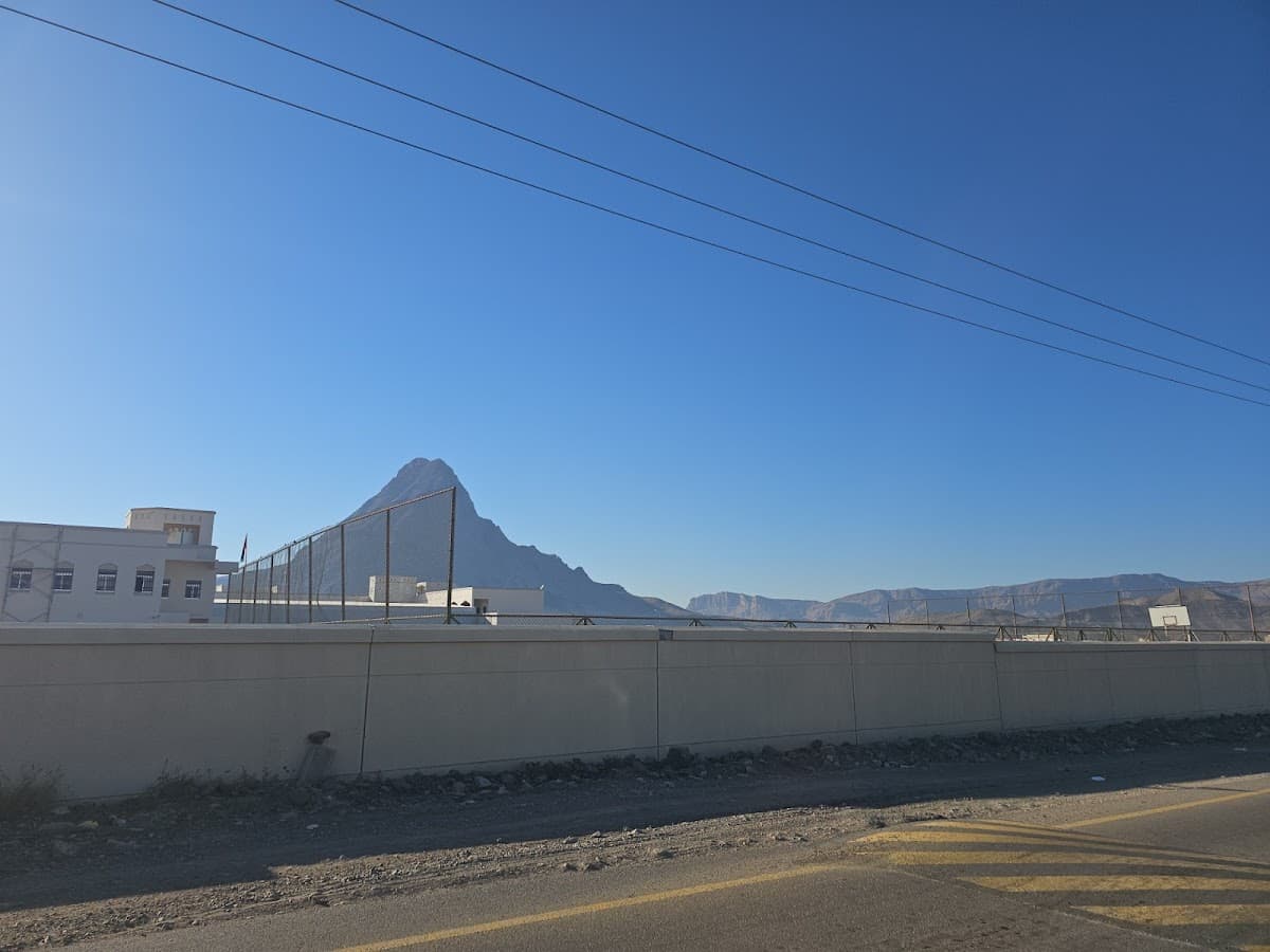 Al ala bin al hadhrami School - Yanqul, Al Dhahirah - School in Oman