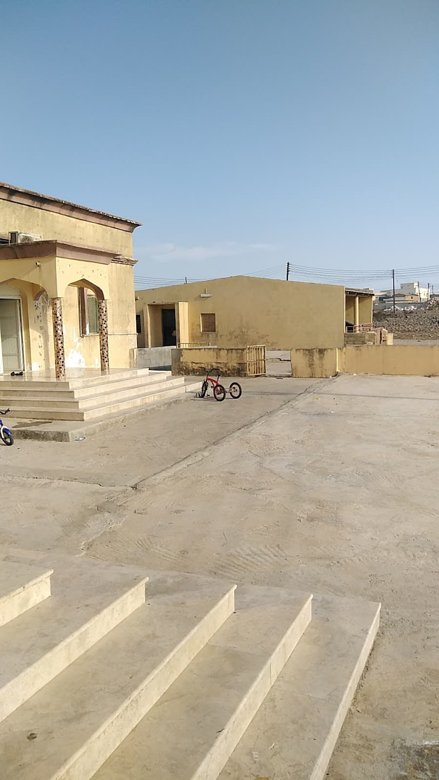 Khabrart School - Photo 2 of 3