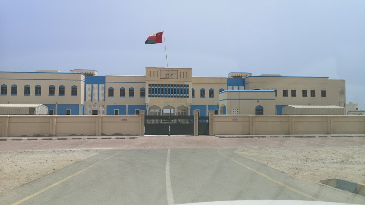 Sookhra School - Al Jazer, Al Wusta - School in Oman
