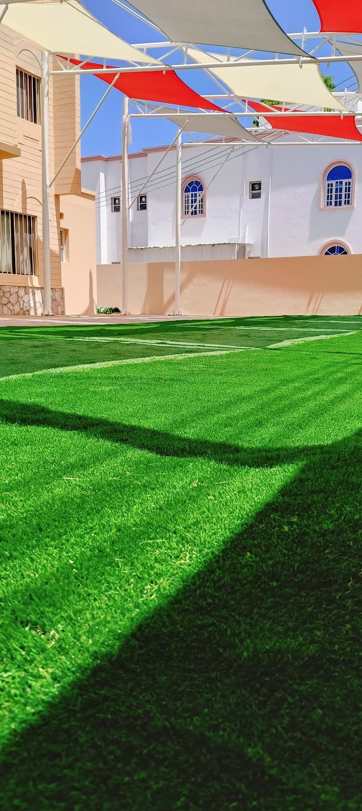 مدرسة صناع المعرفة الخاصة -مدرسة أحادية وثنائية اللغة - Photo 2 of 3