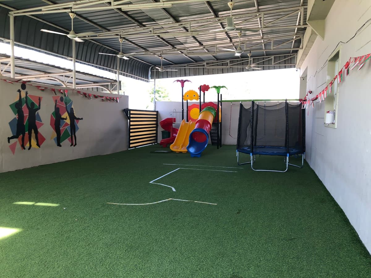 Al Muntada Private School - School Building