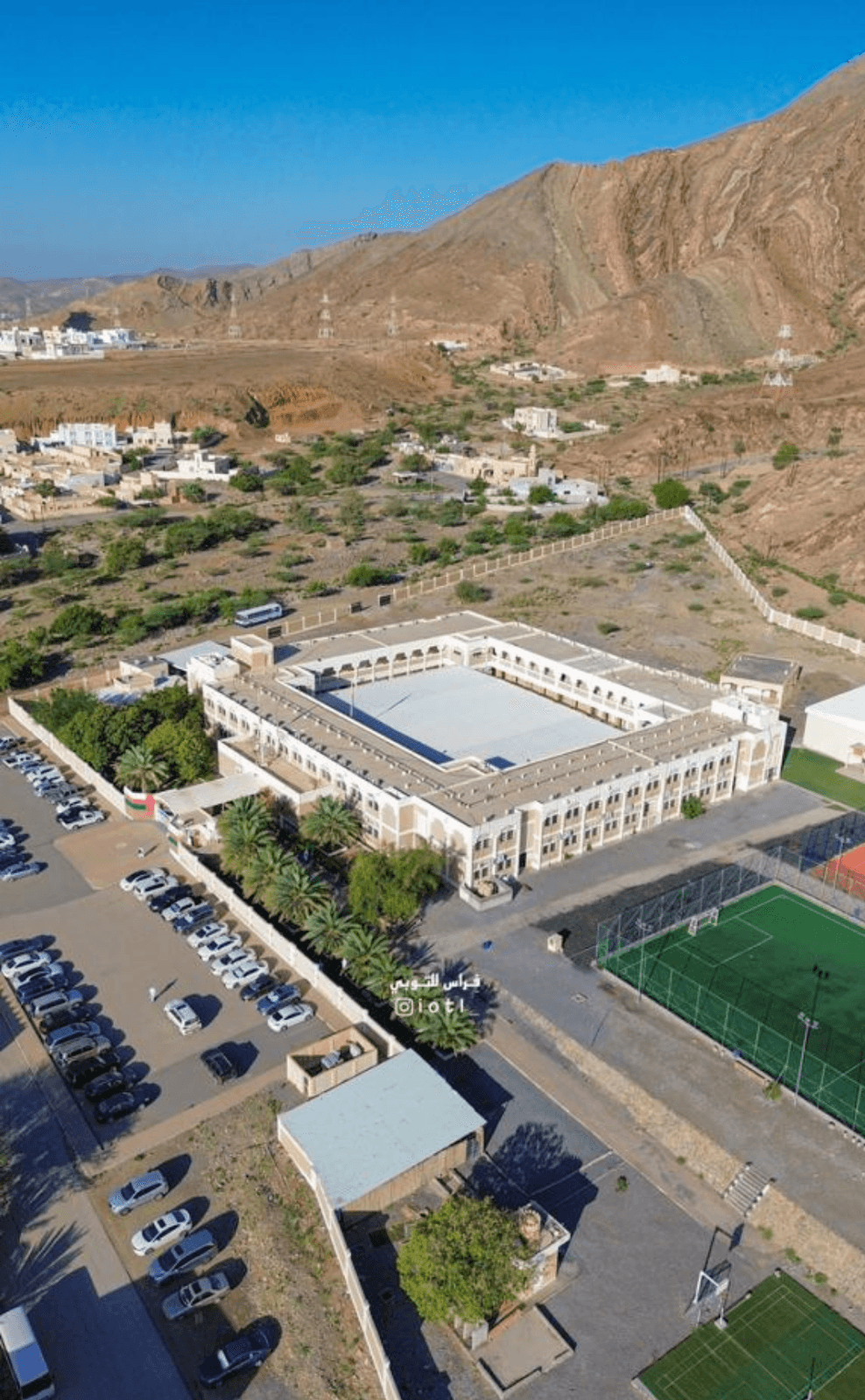 Aoman Bin Al Katab School - Photo 2 of 3
