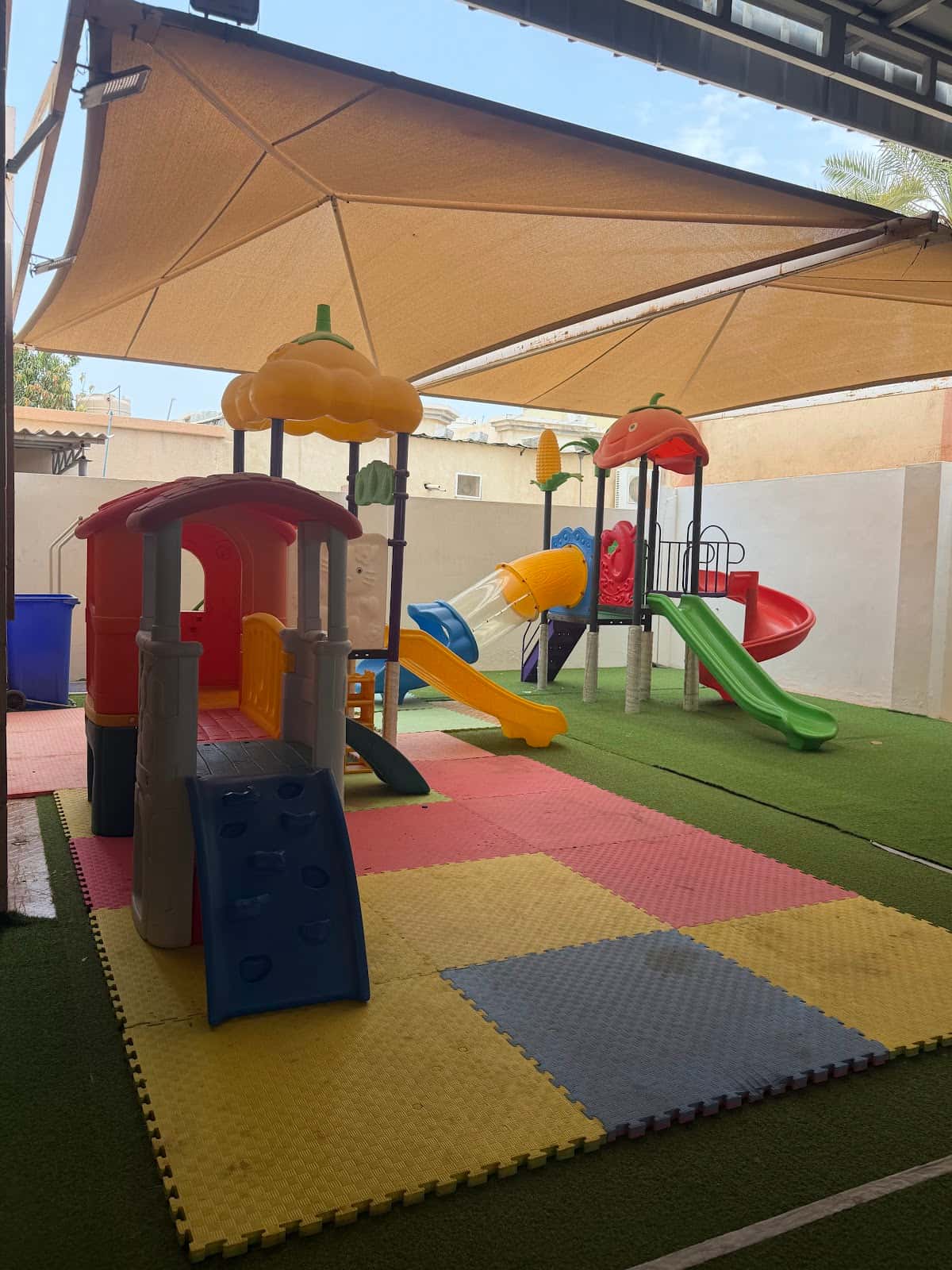 روضة جيل الإبداع الخاصة لتعليم القرآن - صحار, شمال الباطنة - مدرسة في عمان